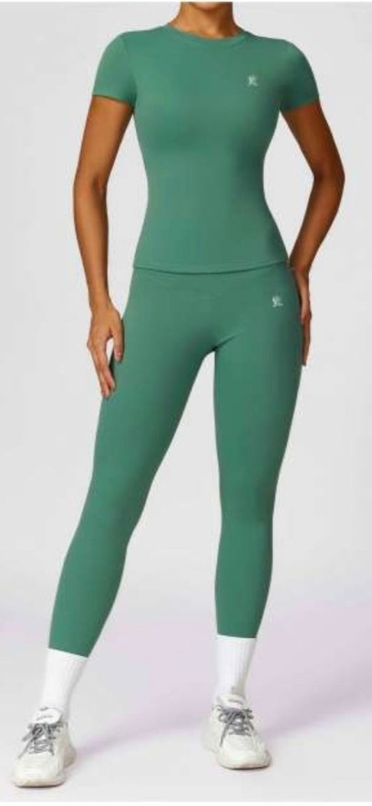 Women's fitness set (green)